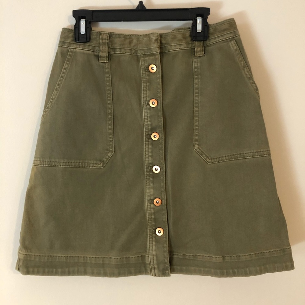 olive green button down skirt